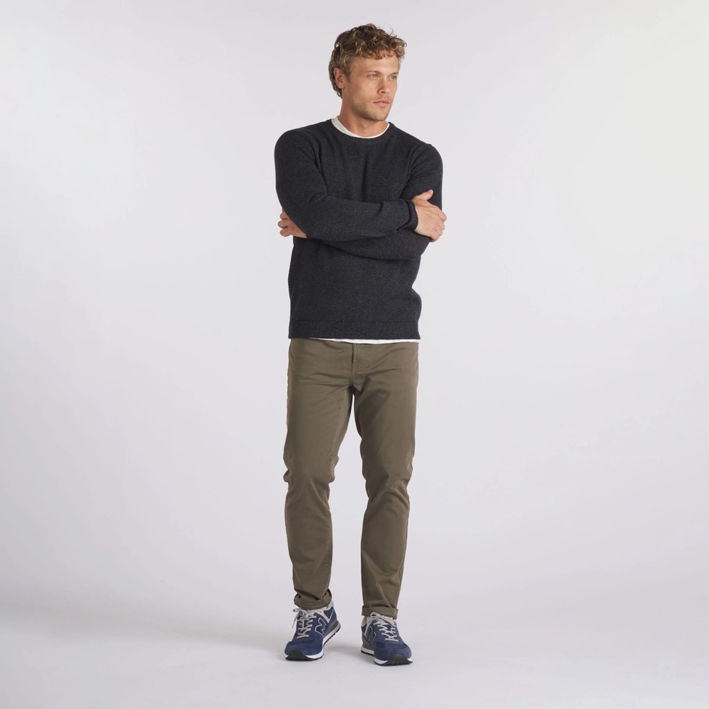 NWT Grayers Slim Khaki Pants